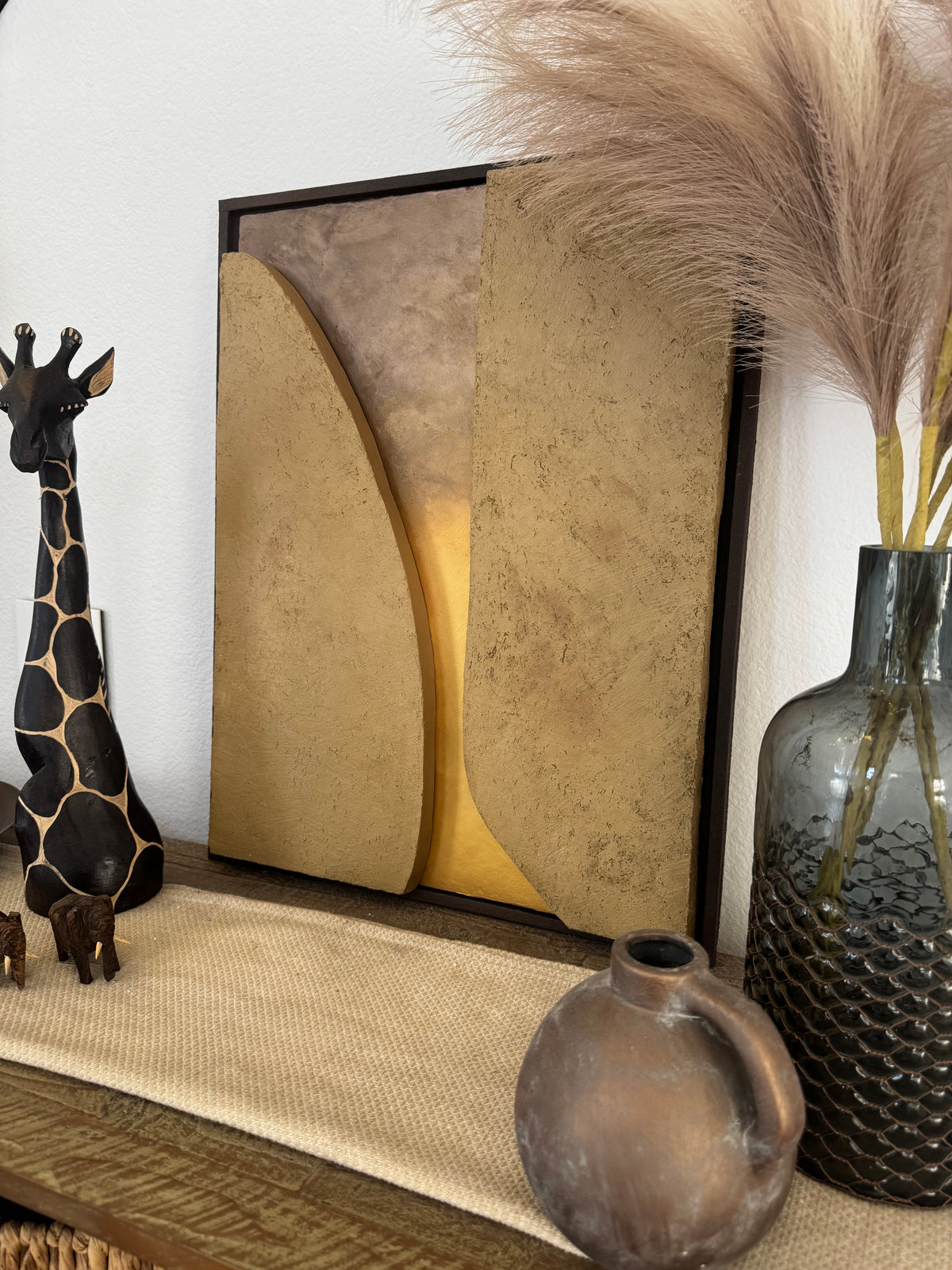 KR 02 Kloof, detail view — sculpted mineral surfaces parting to reveal a warm metallic passage | ACAYA Studio Kruger collection