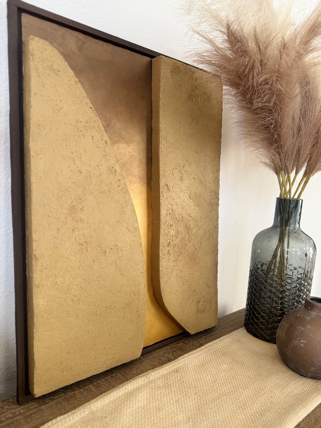 KR 02 Kloof, detail view — sculpted mineral surfaces parting to reveal a warm metallic passage | ACAYA Studio Kruger collection